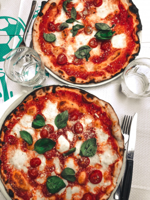 Vegetable pizza